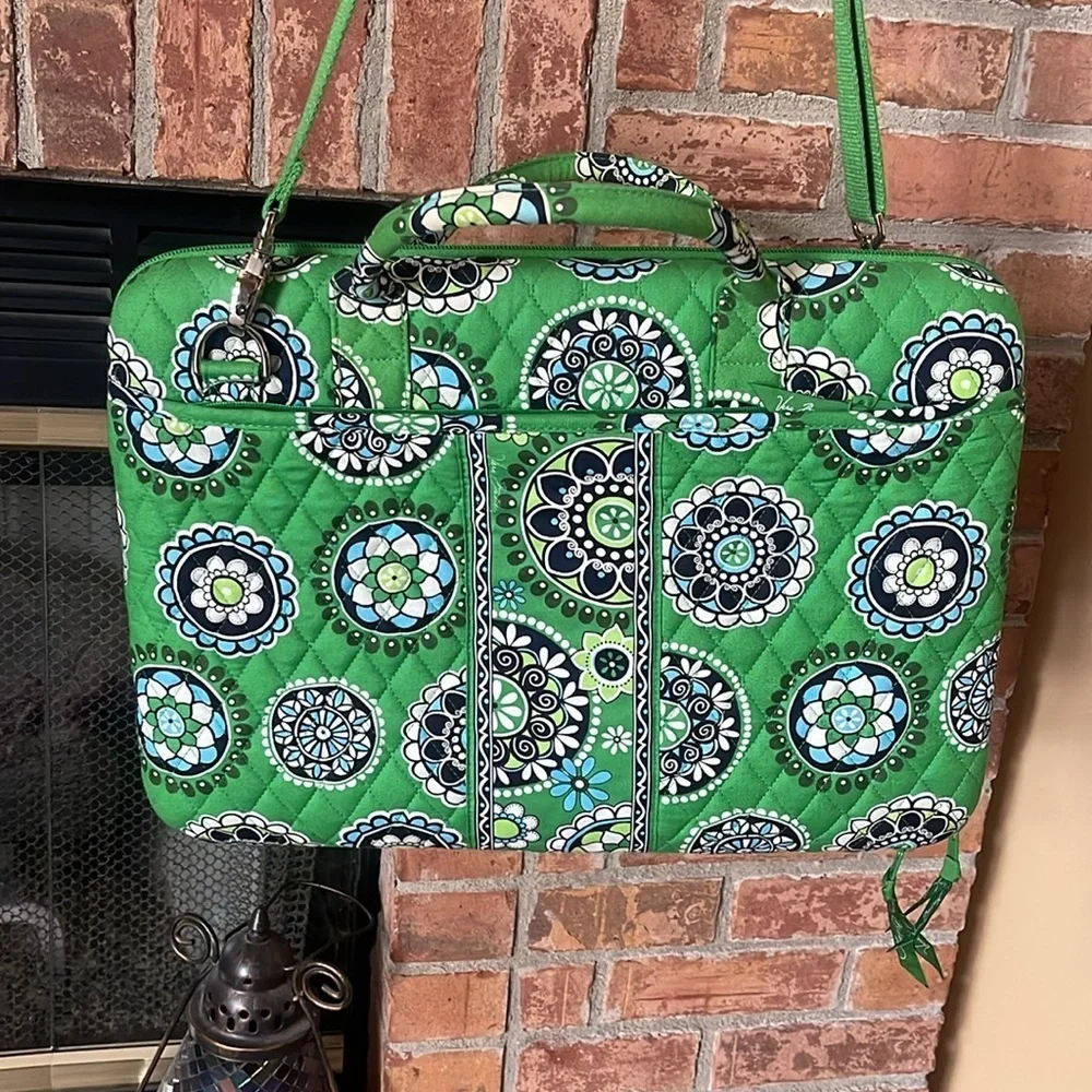 Vera Bradley Cupcakes Green 15